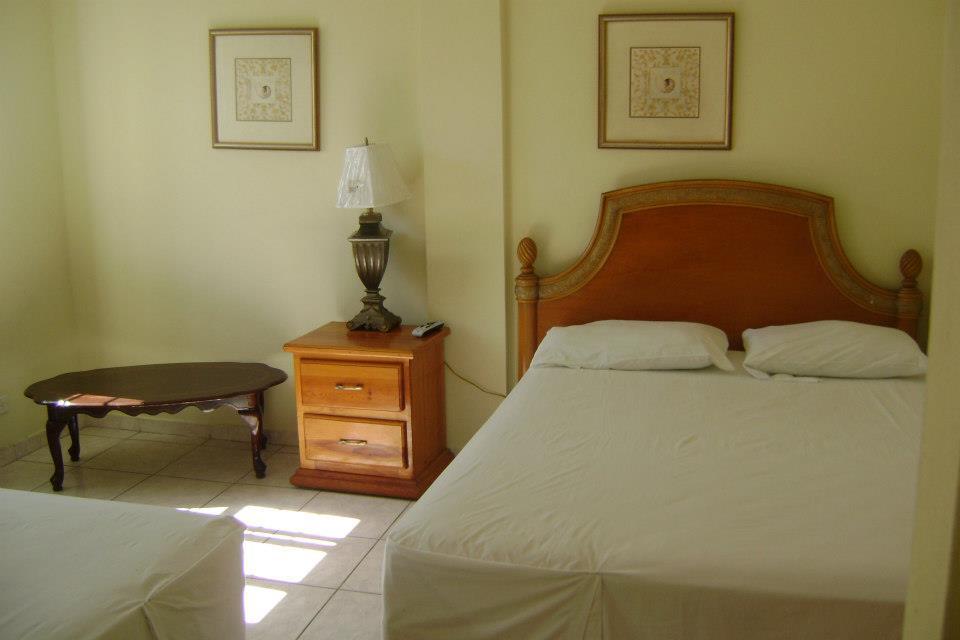 Caribbean Hotel Cayes Les Cayes Ngoại thất bức ảnh